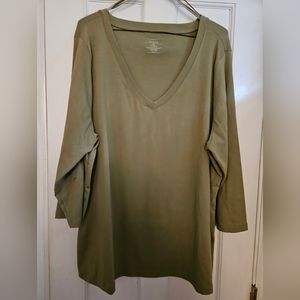 Venezia Women's V Neck Tee, 3/4 Sleeves Green, size 18/20